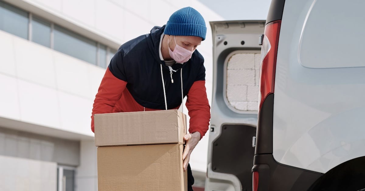 pick up and drop off parcel service can help your business